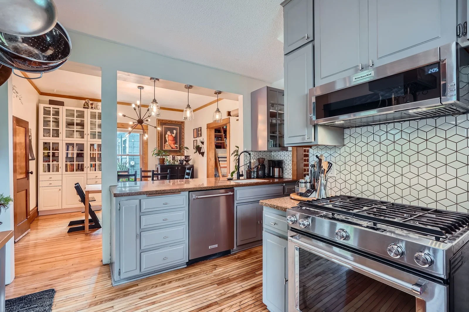 2707 brighton ave ne - Web Quality - 012 - 16 Kitchen.jpg