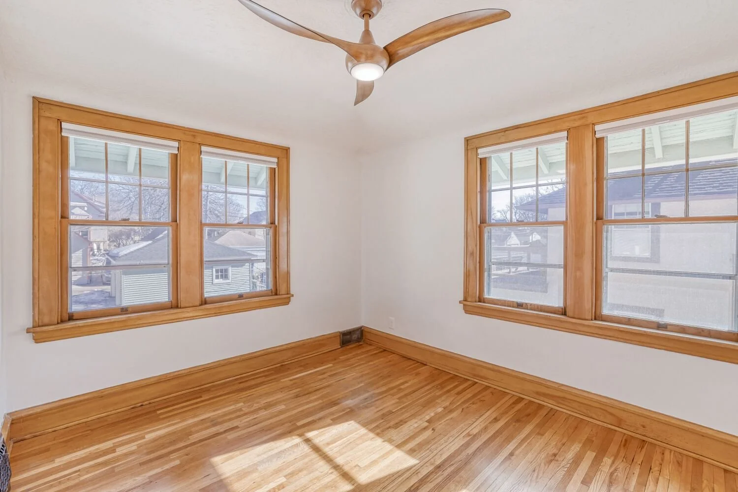 2551 lincoln St NE - Bedroom Upper.jpg