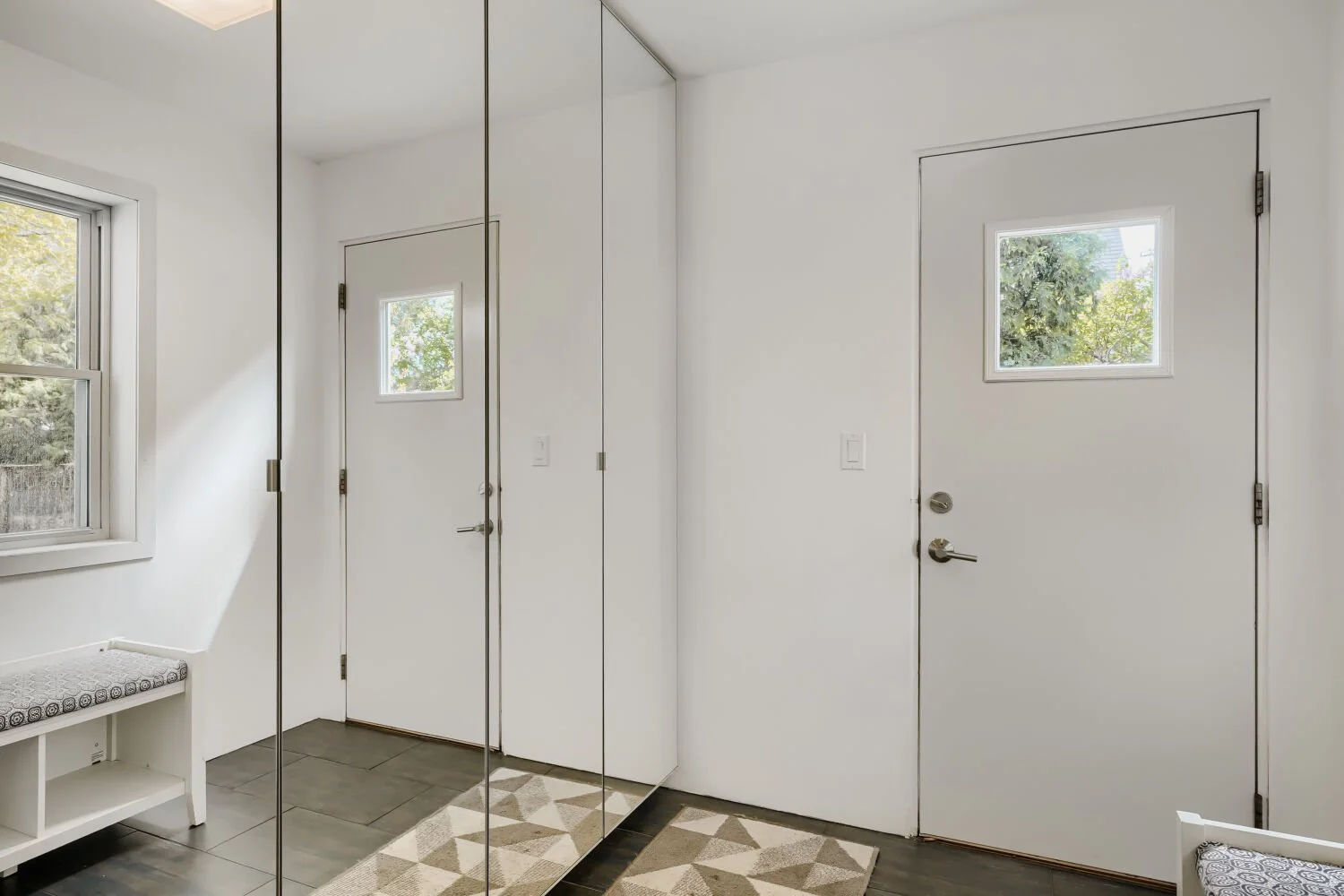 1310 Washington St NE - Web Quality - 021 - 21 Bathroom.jpg