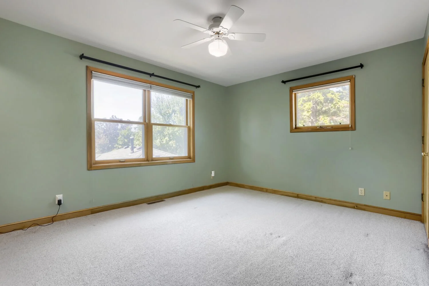 3407 cleveland st ne - Web Quality - 021 - 17 Primary Bedroom.jpg