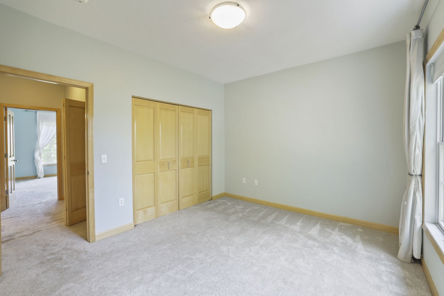 811 Thornton St SE - Web Quality - 028 - 24 Bedroom.jpg