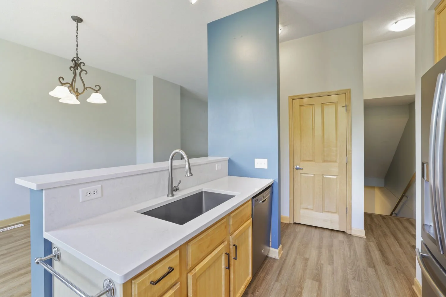 811 Thornton St SE - Web Quality - 016 - 12 Kitchen.jpg
