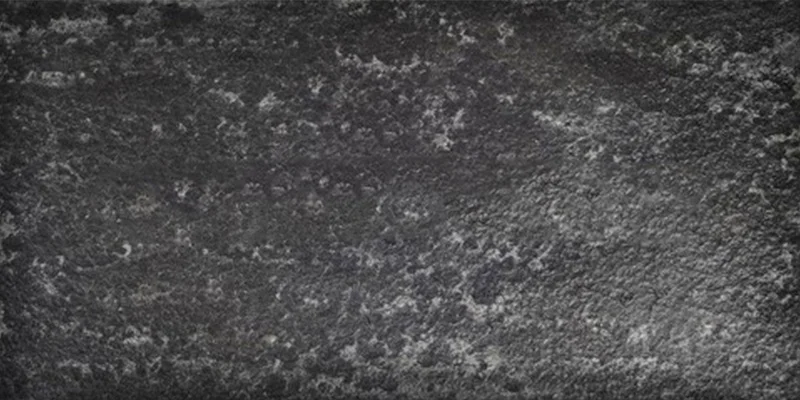 BLACK BASALT TILE (FLAMED)