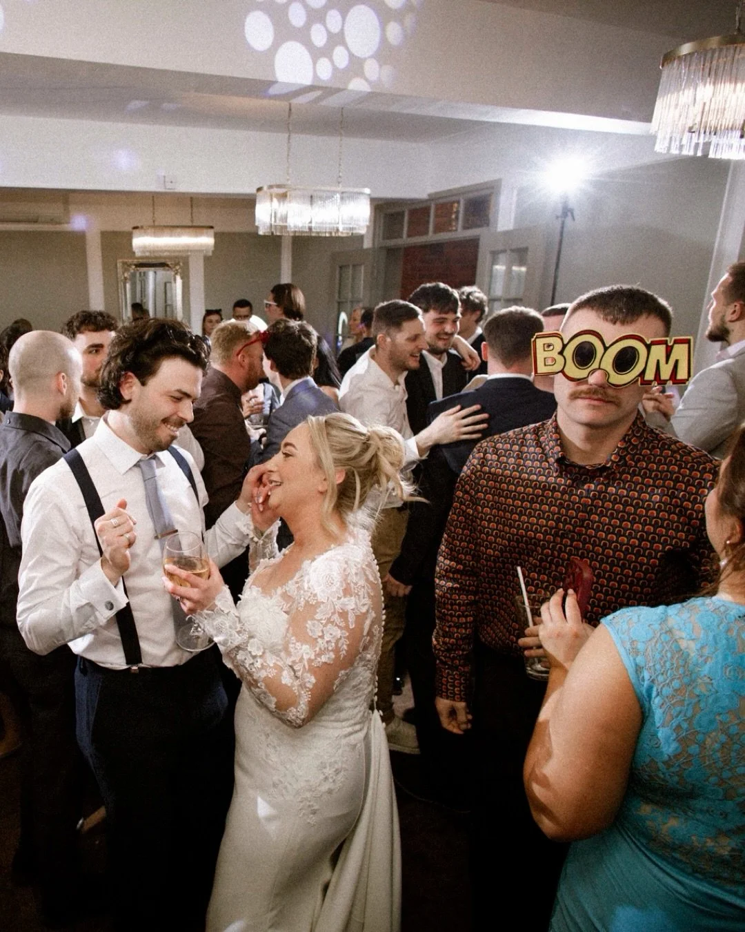 Sunday at the Kings Chapel was fantastic! Fab vibes with Cloe and Nando. Vintage vinyl details, mirror balls, box fresh doc martins, bowls of snacks, Voulez Vous as a walk in song, the football boys and bags of fun. It was a bit of me! 

It was aweso