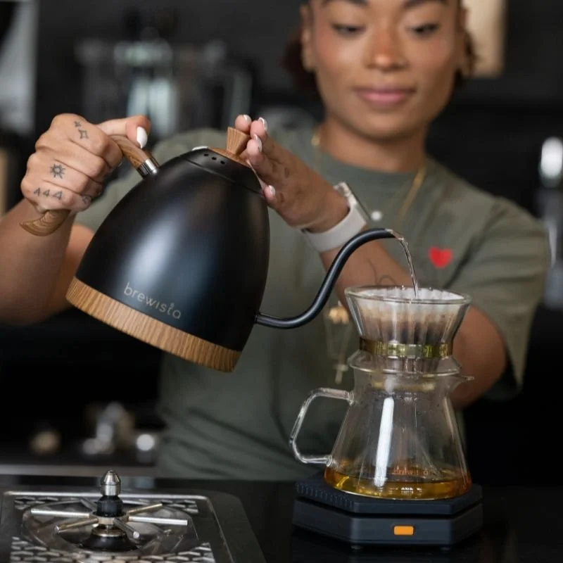 Brewista 1L Black artisan_lifestyle_1.jpg