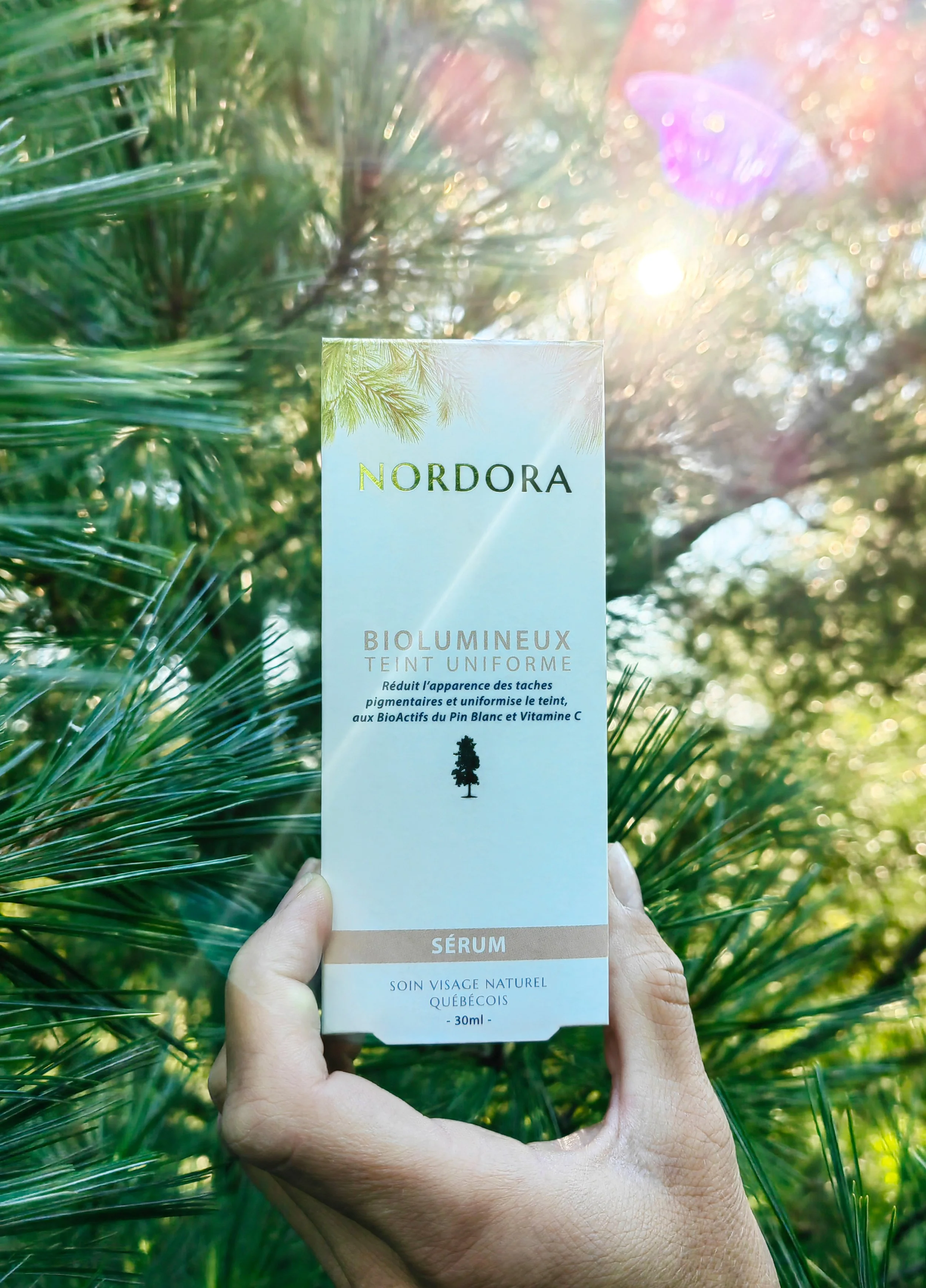 DARK, PIGMENTED SPOTS? OUR WHITE PINE TAKES CARE OF IT!