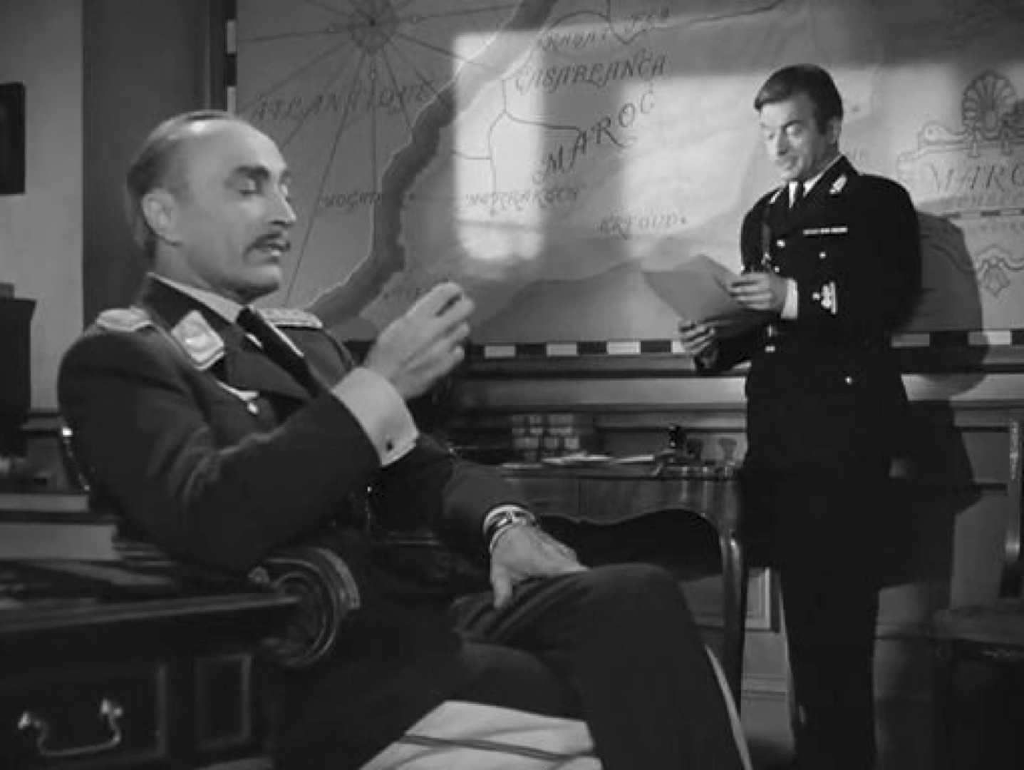 Conrad Veidt and Claude Rains in Casblanca