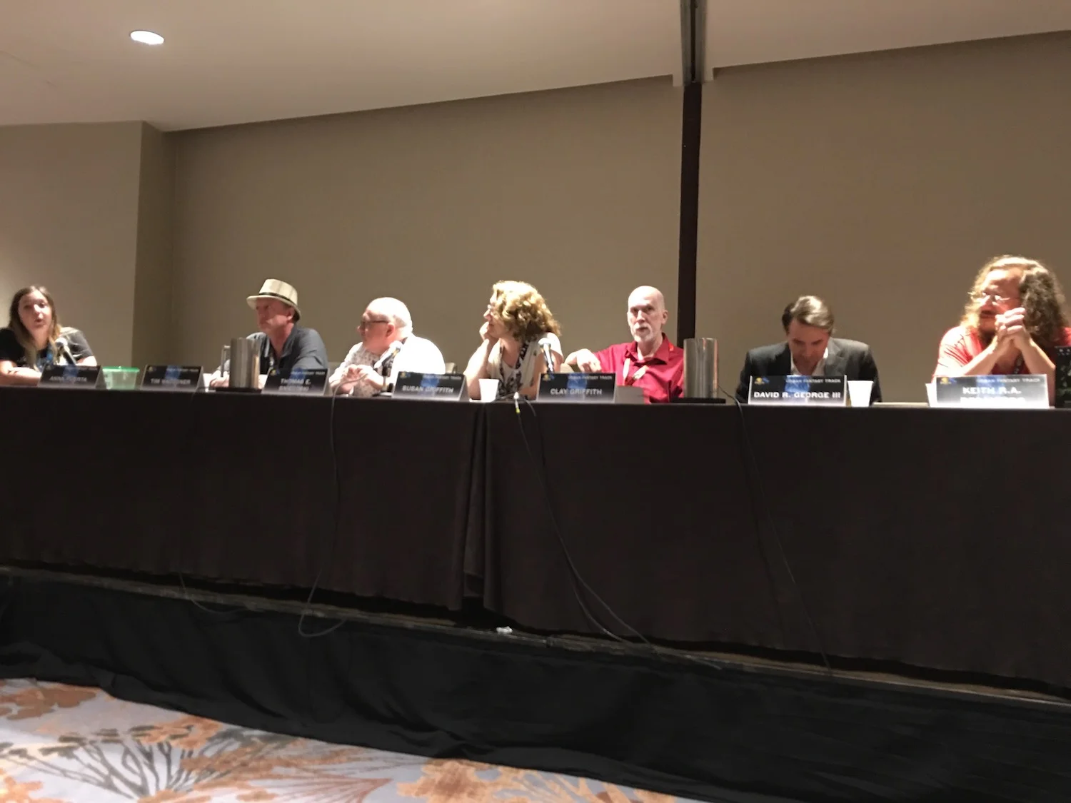 From left to right: Anna Puerta, Tim Waggoner, Thomas E. Sniegoski, Susan Griffith, Clay Griffith, DRG III, and Keith R. A. DeCandido
