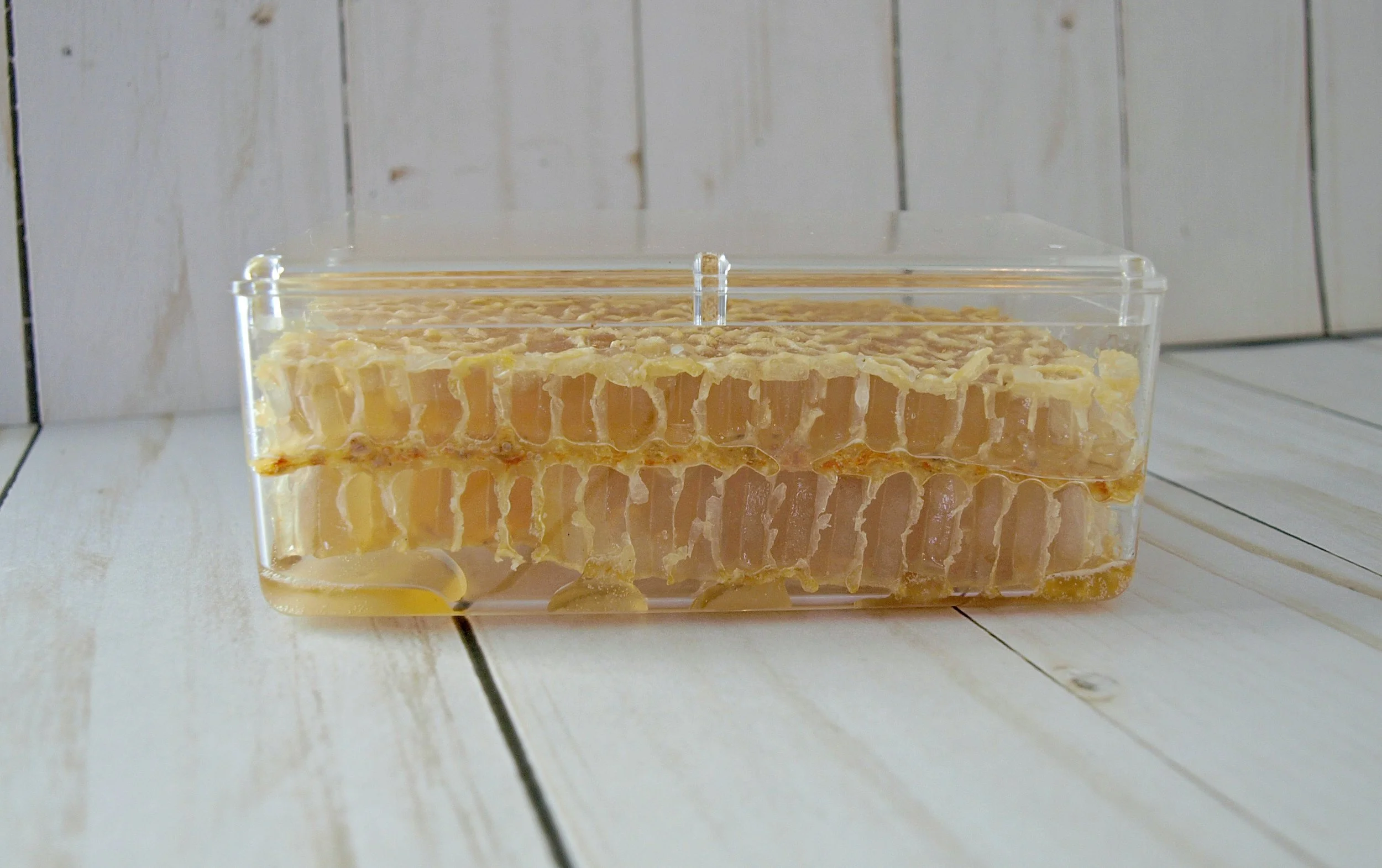small comb honey 2.jpg