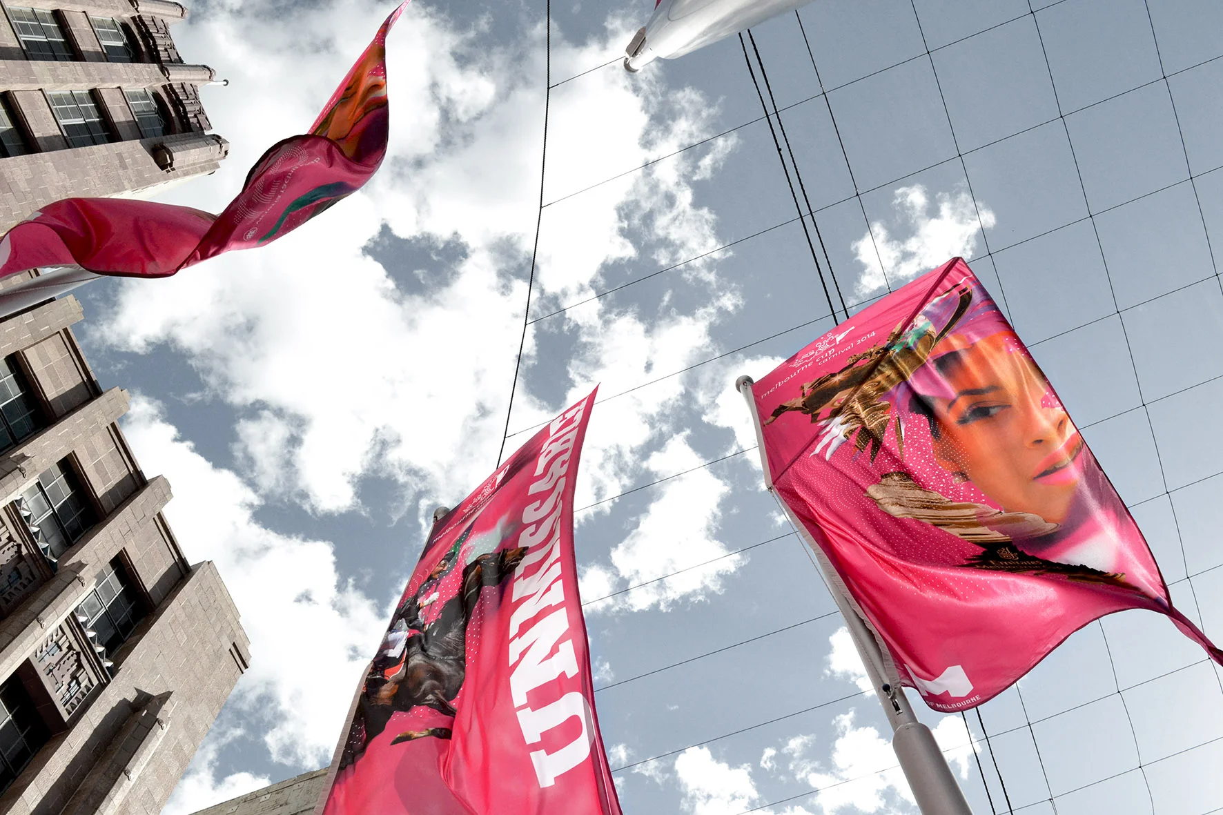 MELBOURNE CUP CARNIVAL OUTDOOR Advertising