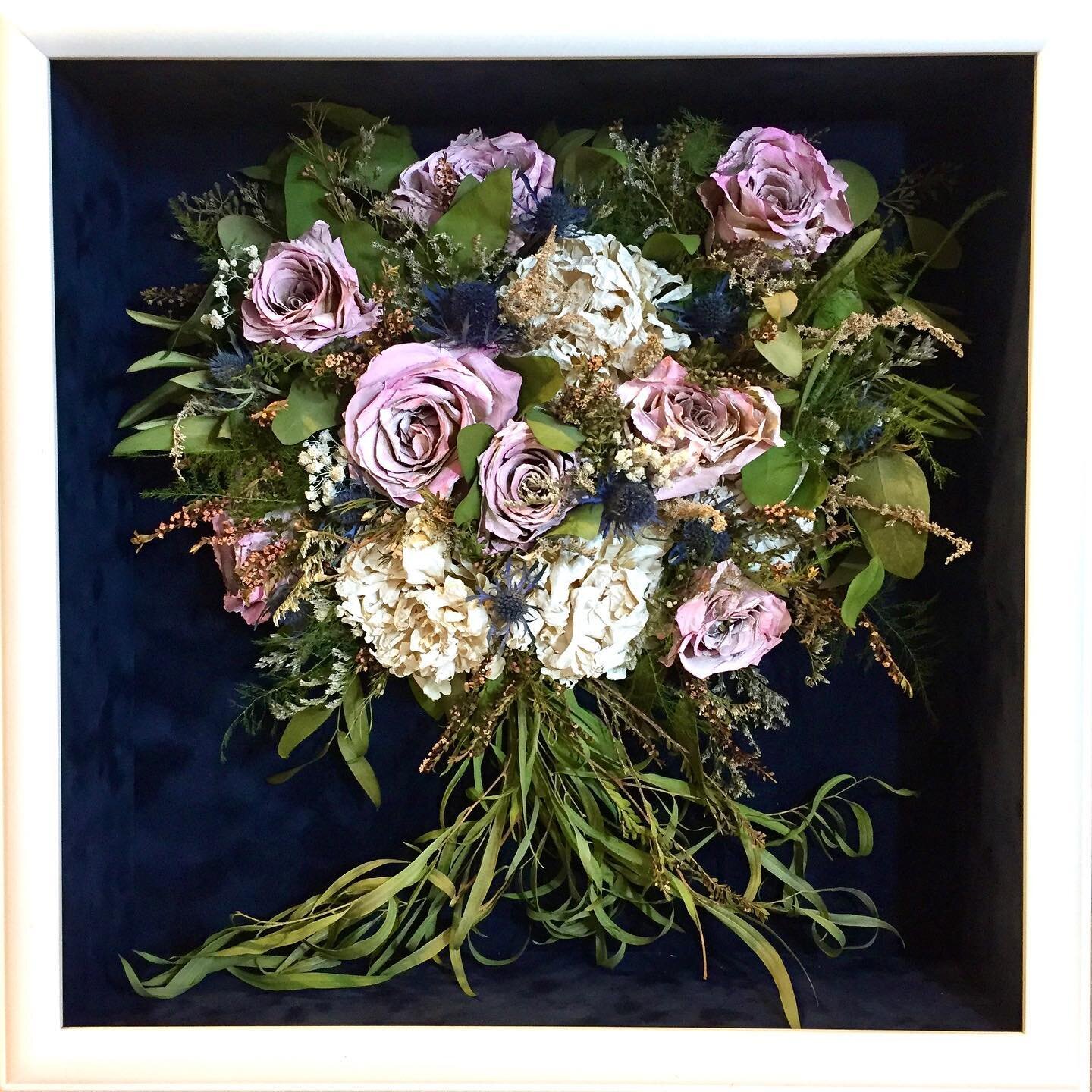 White Shadow Boxes are trending big time in Sue&rsquo;s Garden.  #preservedflowers #driedflorals #bridalbouquet #floralpreservation #weddingkeepsake #weddingshadowbox