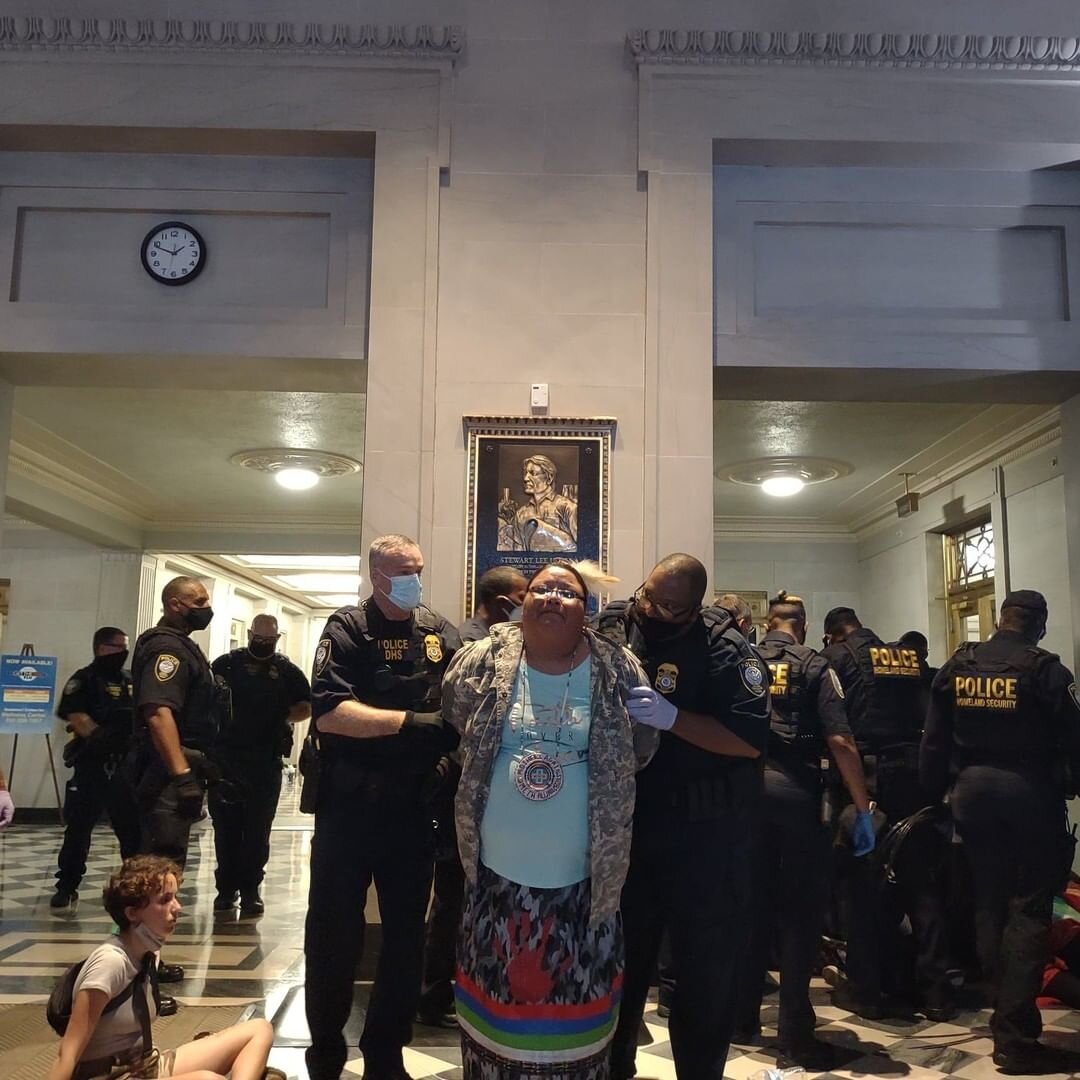  Via Jennifer K. Falcon  @JenniferKFalcon  Arrests have started inside the BIA. Police are threatening press and taking equipment. Announcing they will arrest Indigenous press.  #occupythebia   #expectus   #stopline3   #honorthetreaties  