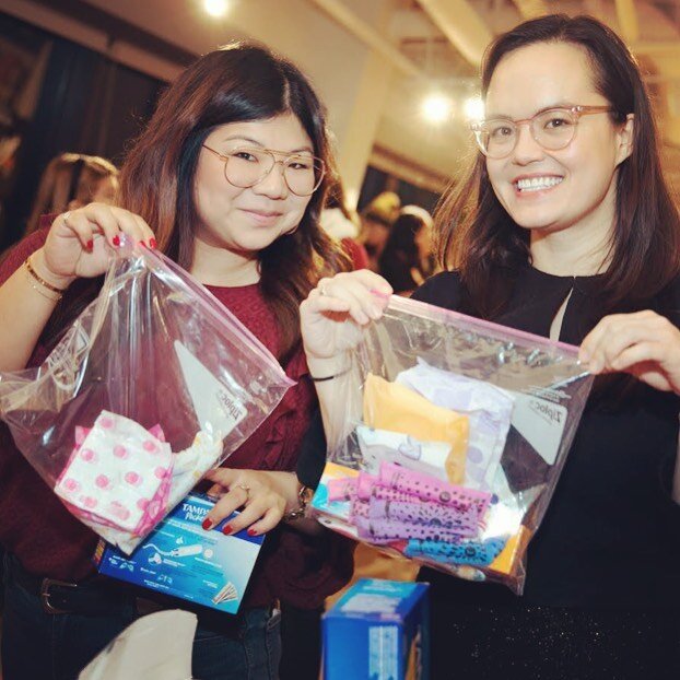 When people like you donate your extra hygiene products, people in need are helped! 🧴🌸Togethershecan.org @the.wing
.
.
.
.
#donate #women #nonprofit #tampons #hygiene #soap #usa #igers #follow #help #give #giveback