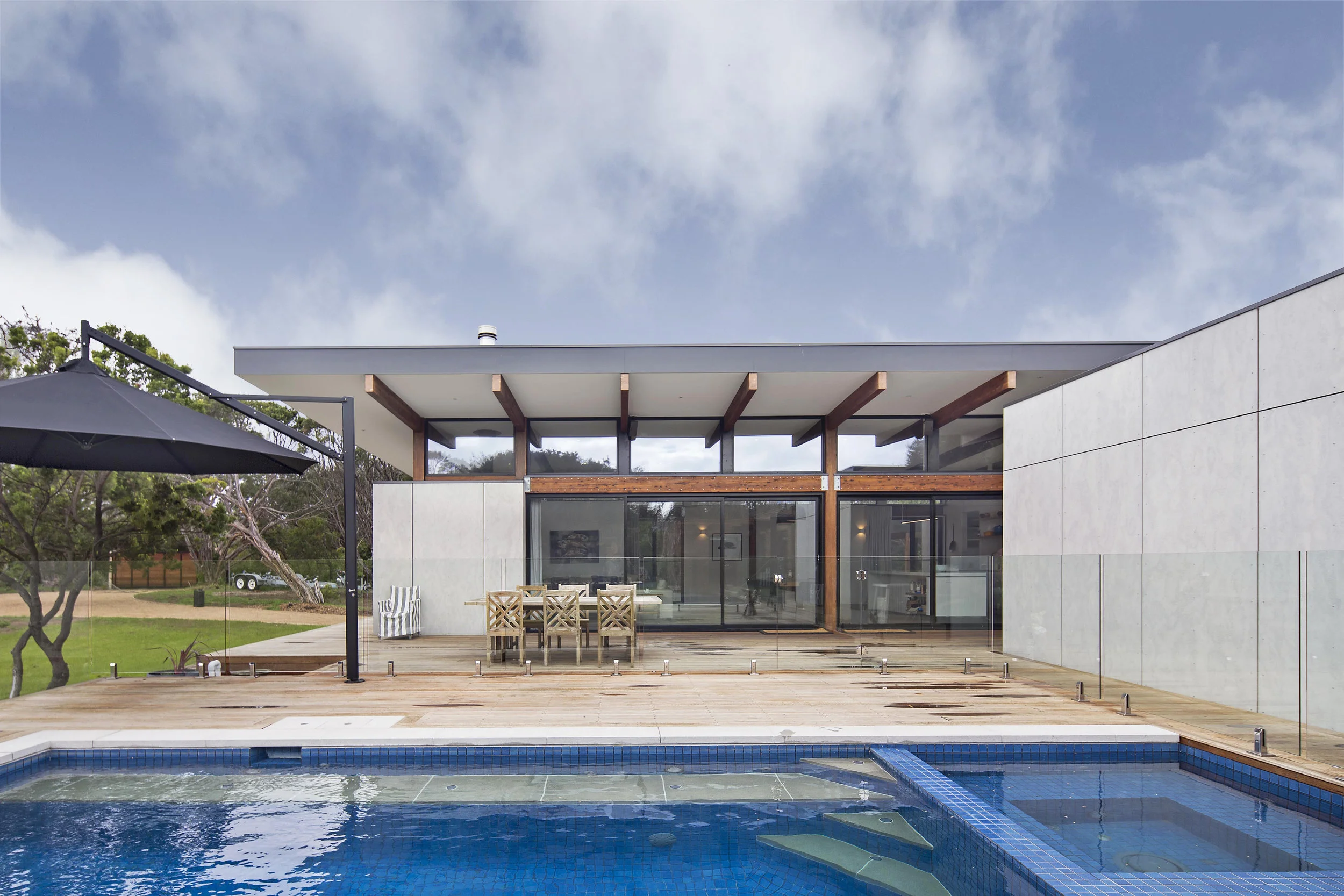SJ house 02-retouched.jpg