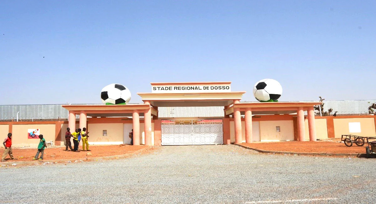 stade régional de dosso.jpg
