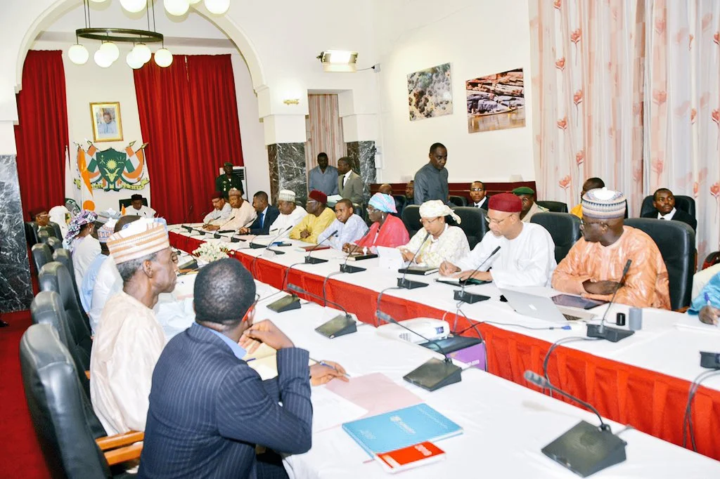Le Président de la République SEM Issoufou Mahamadou préside une réunion du Comité Interministériel d’Orientation sur la Société de l’Information