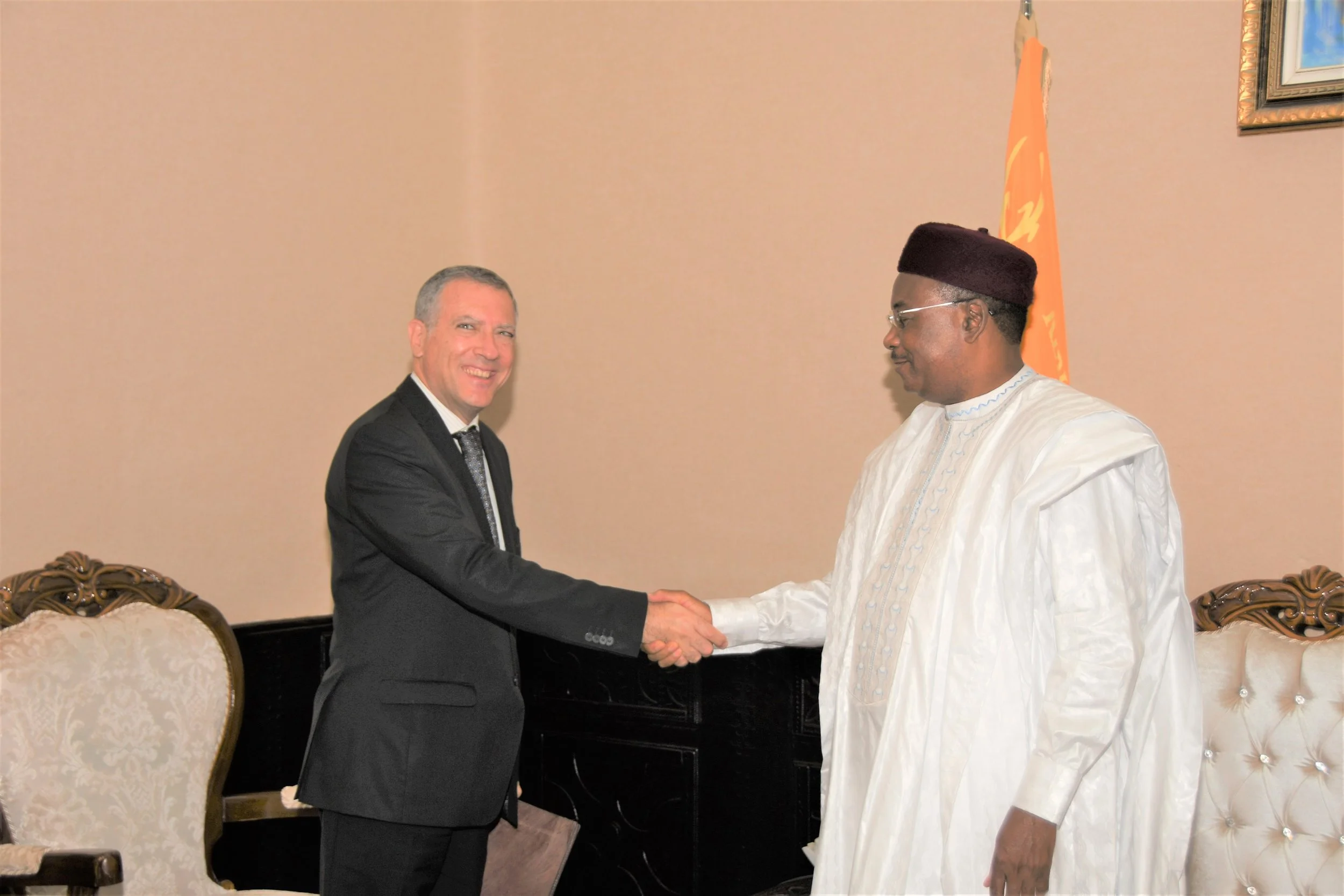 Le Président de la République a reçu jeudi l’Ambassadeur de France au Niger