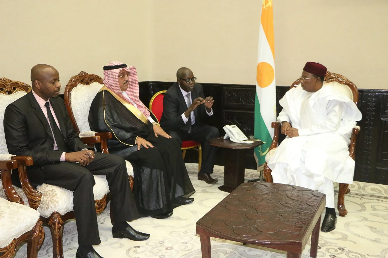 Le Président Issoufou Mahamadou s’est entretenu ce mercredi avec l’Ambassadeur d’Arabie Saoudite au Niger