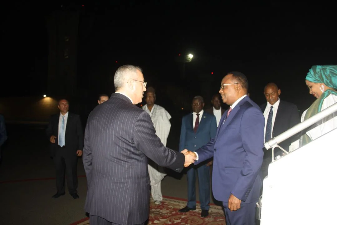 17ème Sommet de la francophonie : Le Président de la République est arrivé mercredi soir à Erevan