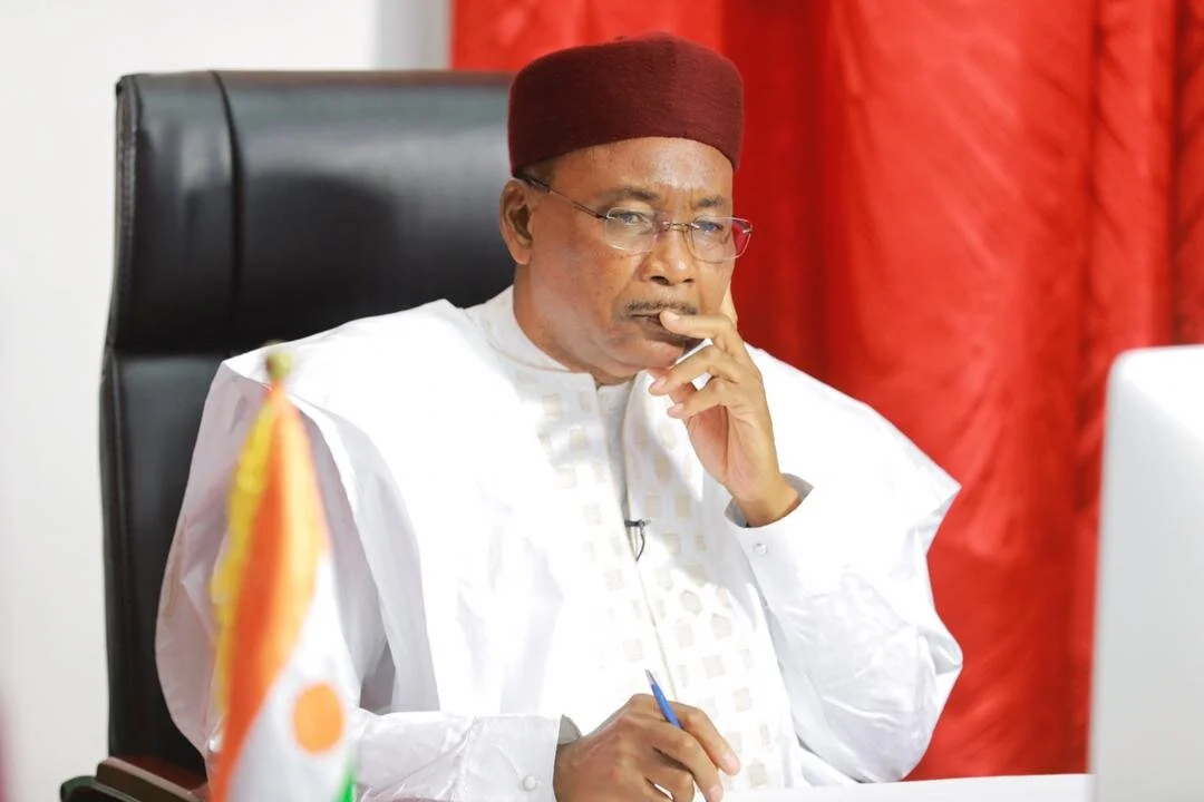 Le Président de la République, Chef de l’Etat, SEM Issoufou Mahamadou, a participé activement, lundi après-midi, 30 novembre 2020, au Sommet virtuel G5 Sahel-Union Européenne
