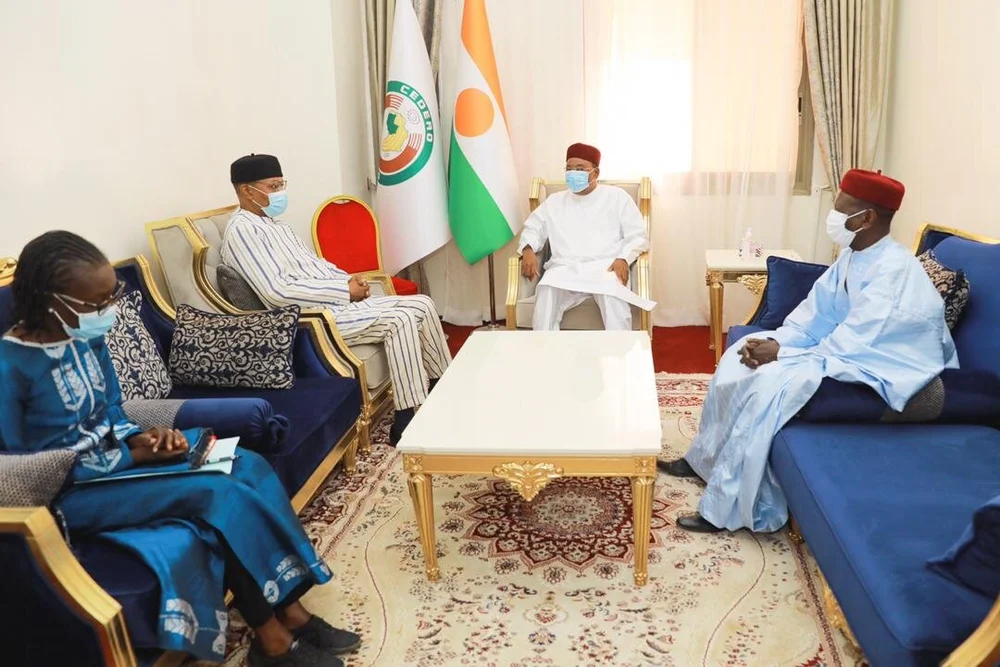 Le PR, Chef de l’Etat, SEM Issoufou Mahamadou, a reçu vendredi, 1er janvier 2021, le Représentant Spécial du Secrétaire Général des Nations Unies pour l’Afrique de l’Ouest et le Sahel….