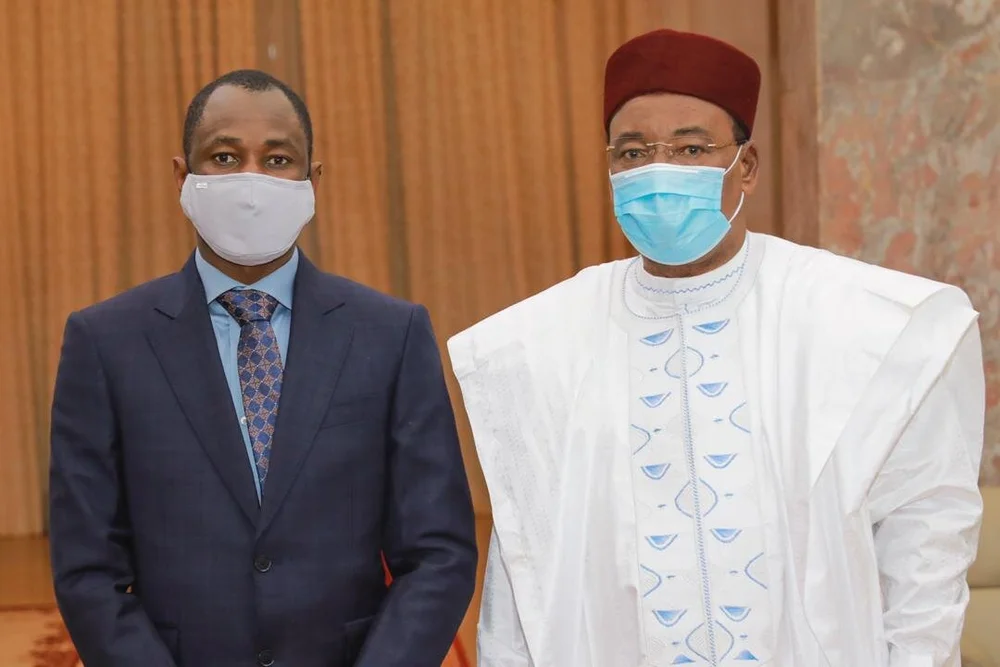 Le PR, SEM Issoufou Mahamadou, a reçu mercredi en début d’après-midi, 6 janvier 2021, le Vice-président de la Transition du Mali, le Colonel Assimi Goita, porteur d’un message de condoléances.