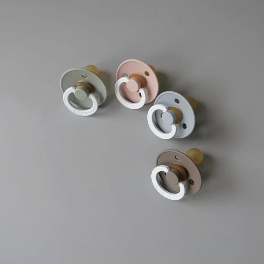 Glow in the dark pacifiers, we need them, right! 
##bet&oacute;nstudios