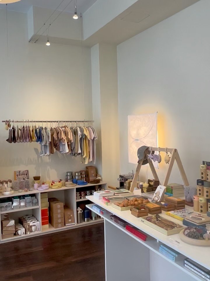 Little snippets from the store 🌼 Opening hours this week are Wed 11-17, Thu 11-17, Fri 11-17 and Sat 12-16. See you again on Wednesday. Welcome! 
Always online at www.betonstudios.com