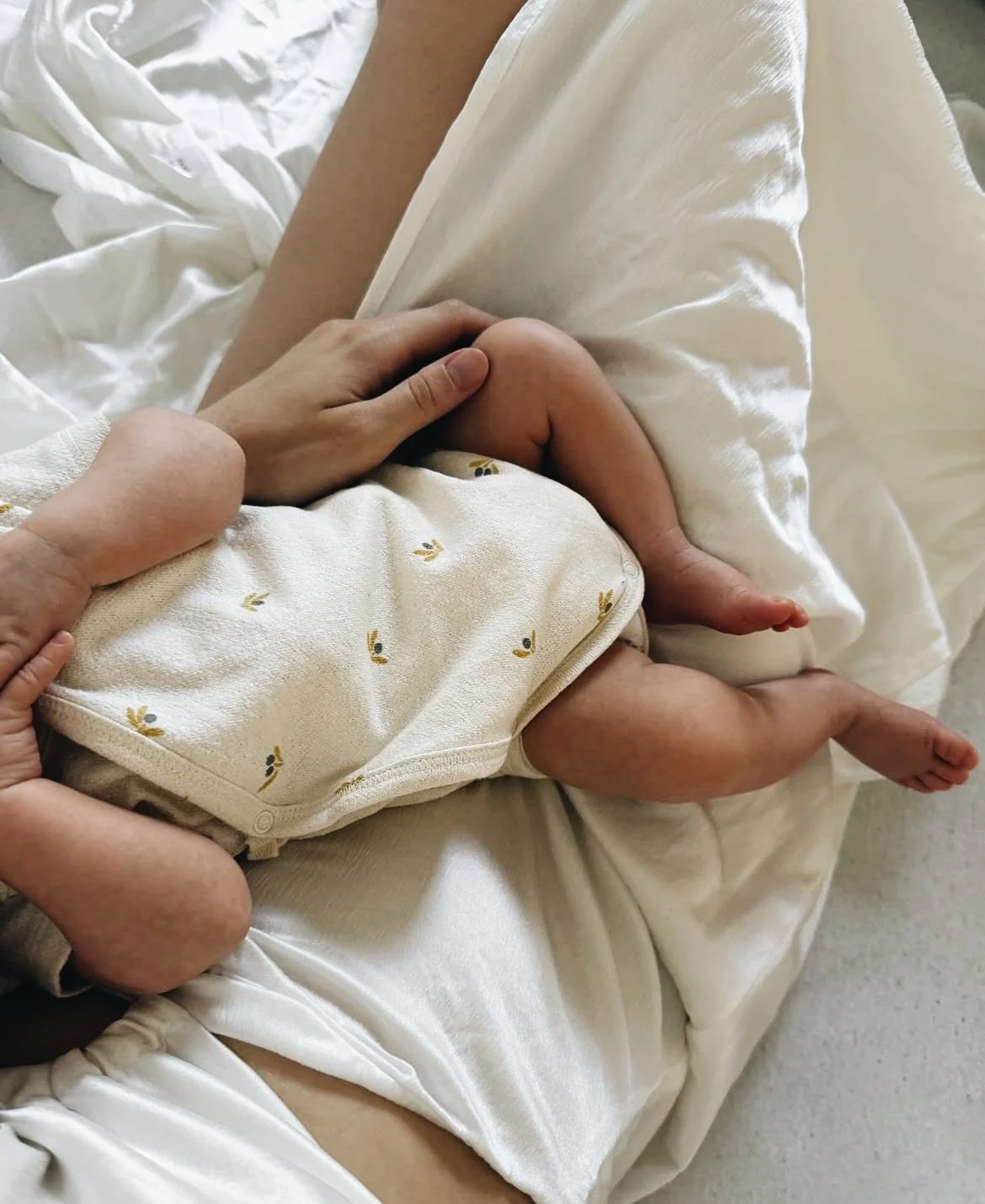 Sweetest scene over at @paulastawarska with the Olive sleeveless romper in organic cotton. #betonstudios