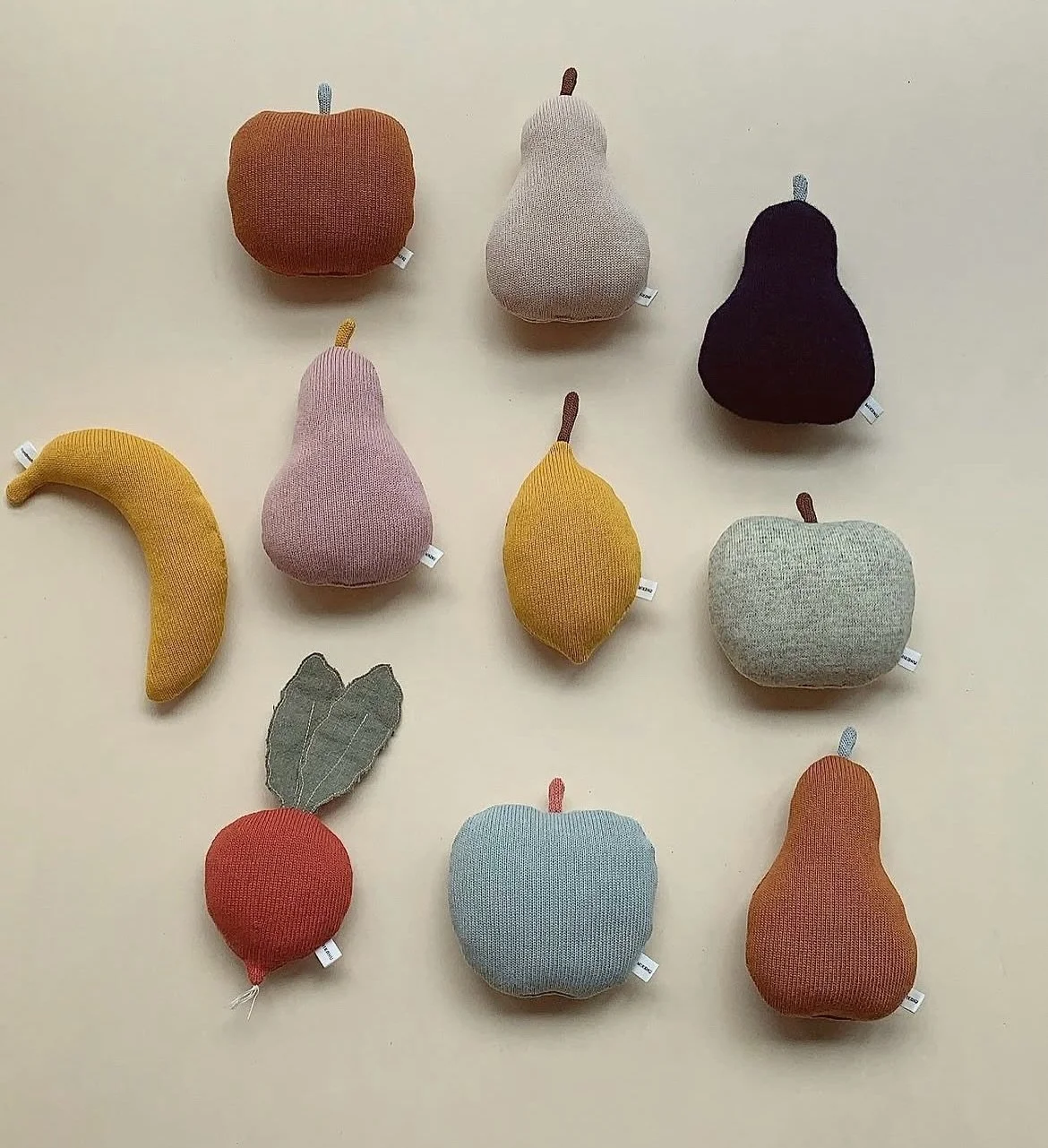 Love everything handmade! And there will be more focus on small artisans moving forward. Don&rsquo;t forget to support small, they give us so much inspiration on a daily basis. MIKANU rattles online now 🍎🍐 #betonstudios
