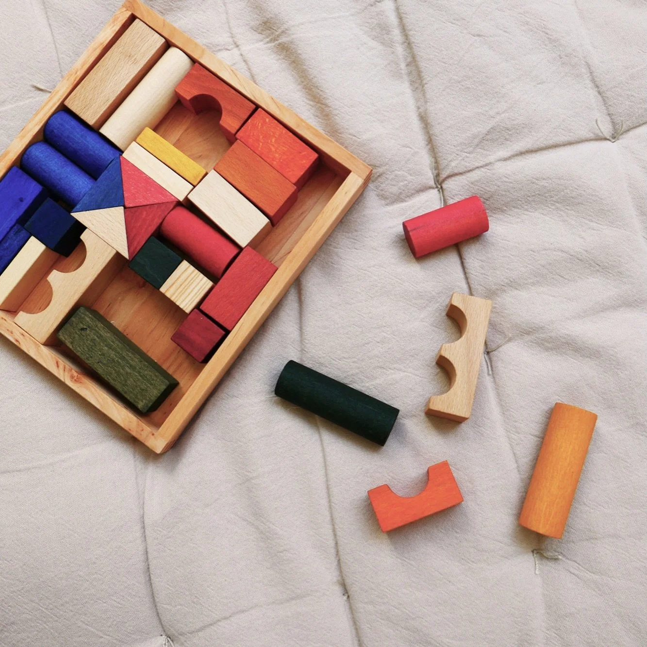 I do my best to only stock products made of natural materials. Wood is a favorite for toys, it&rsquo;s sustainable, durable, and encourages creative play! 🪵

#betonstudios #woodentoys