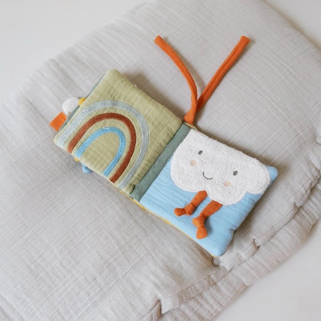 So squishy and crinkly! New fabric books have arrived and they&rsquo;re beautiful 🐑🐎 #betonstudios