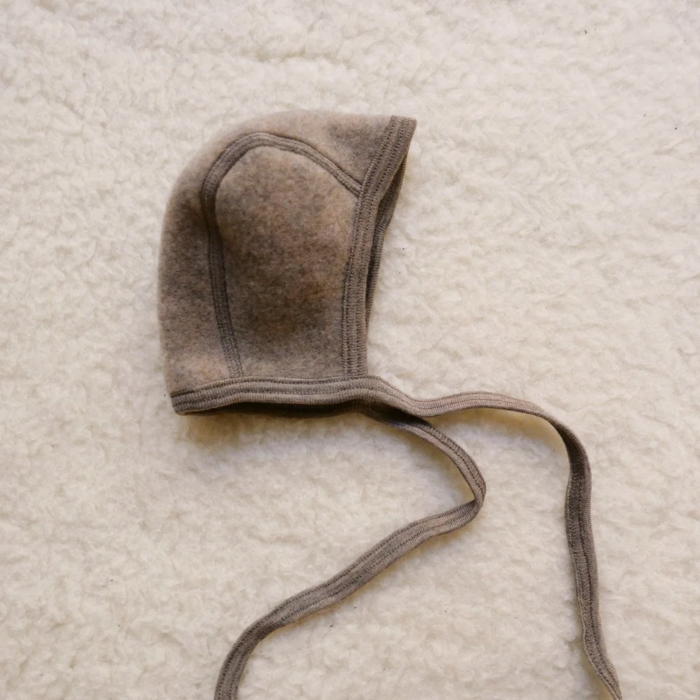 Engel Natur merino bonnet - Walnut