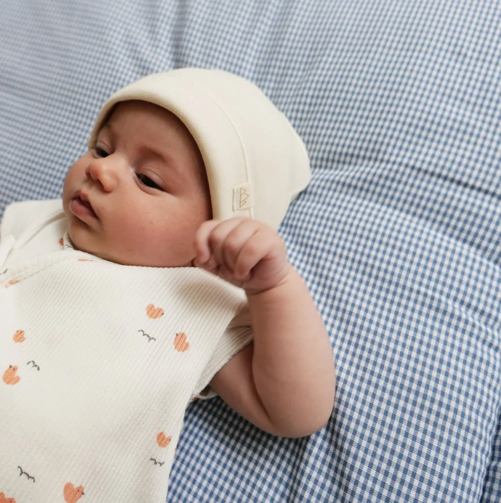 Organic seamless baby hat - Snow