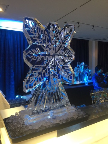 SNOWFLAKE ICE VODKA LUGE