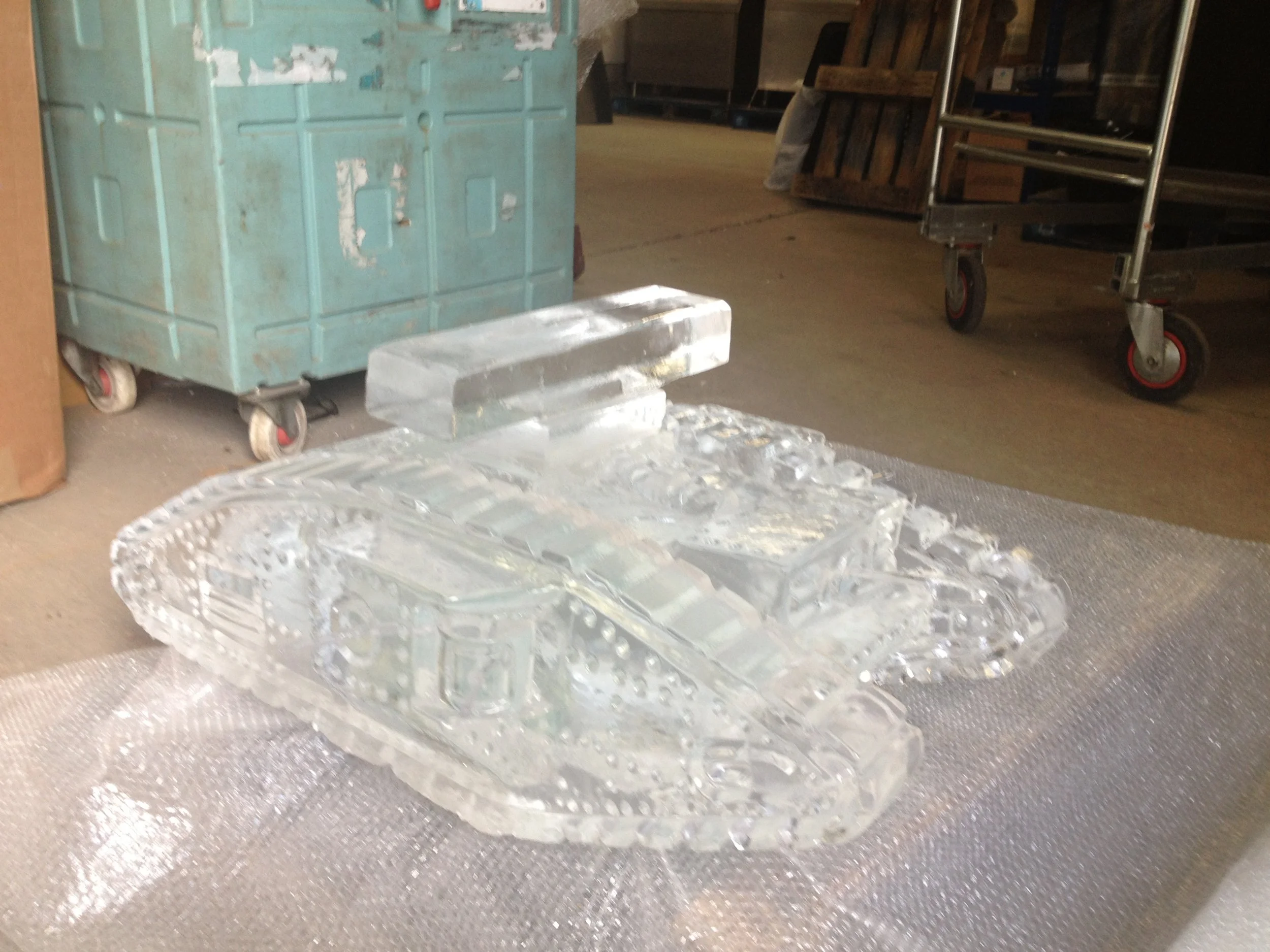 ARMY TANK ICE VODKA LUGE
