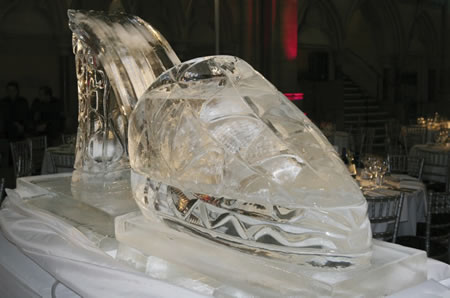 GLASS SLIPPER ICE VODKA LUGE