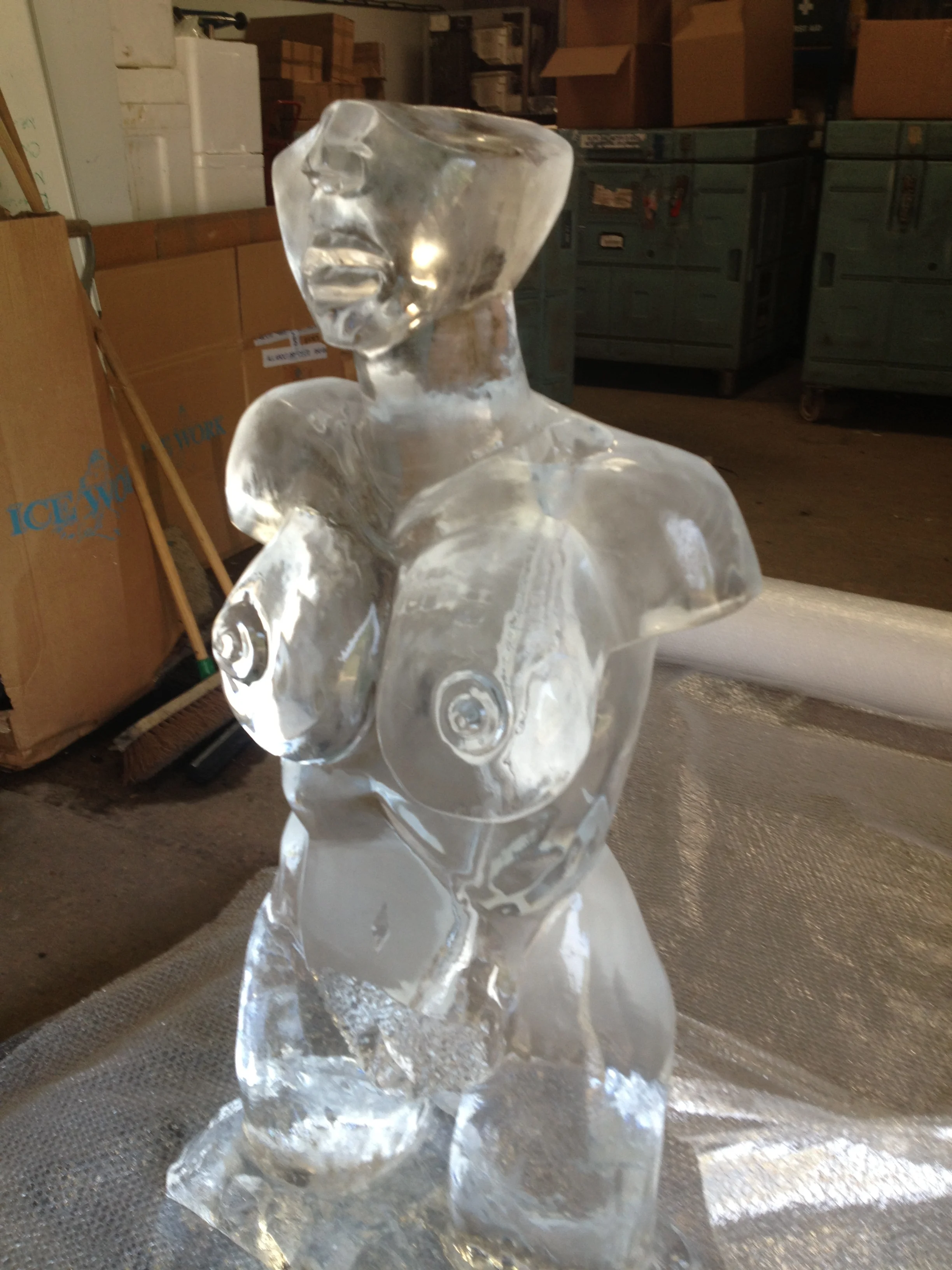 FEMALE TORSO ICE VODKA LUGE
