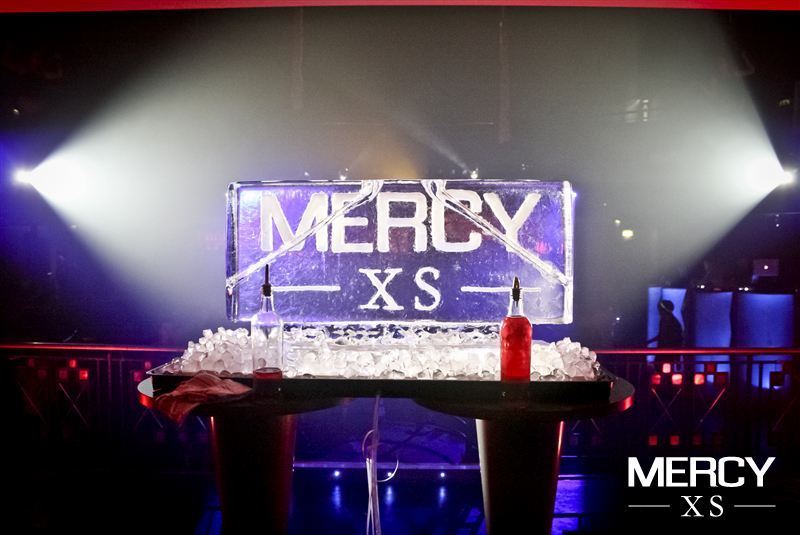 CORPORATE LOGO ICE VODKA LUGE
