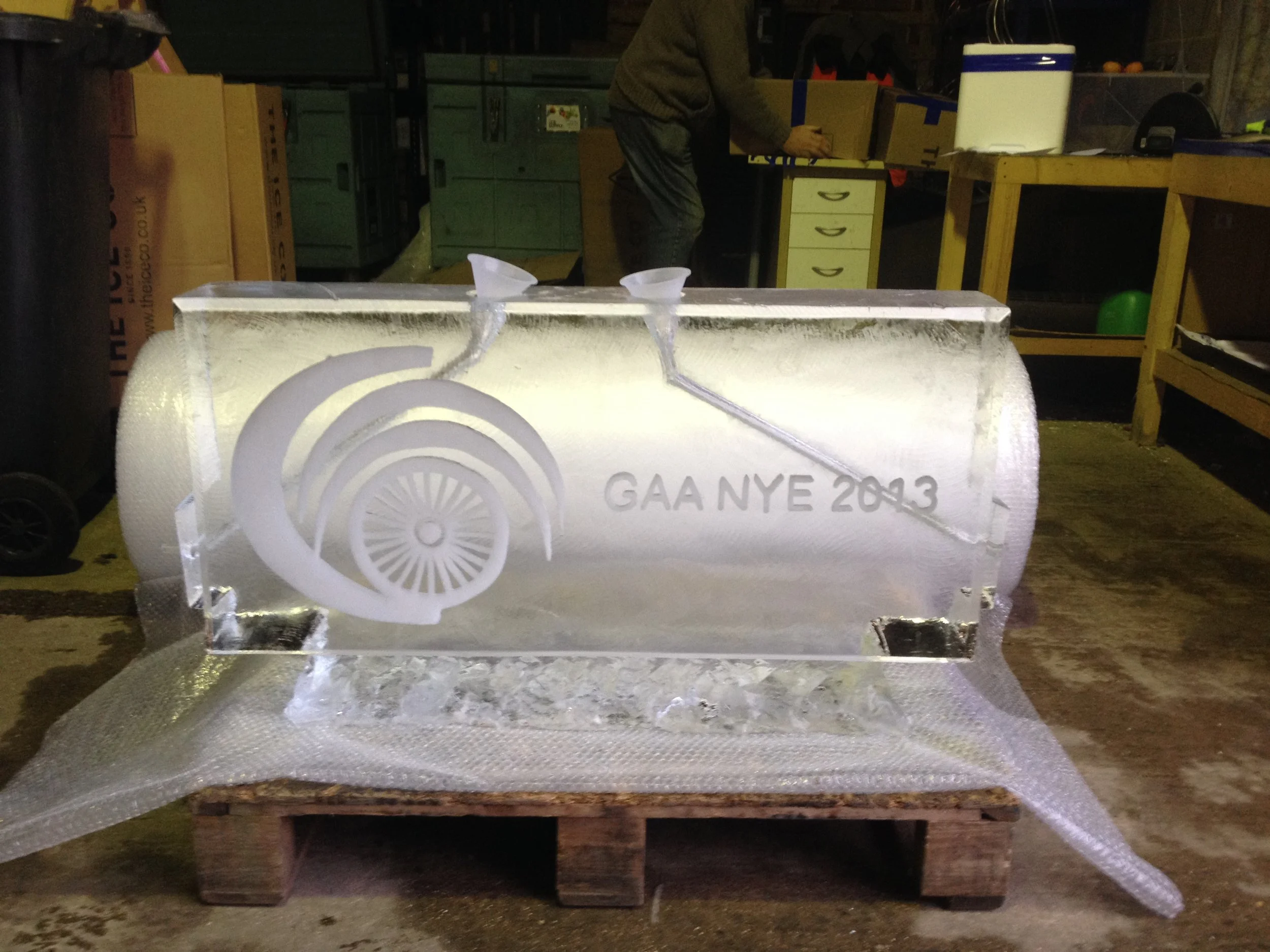 DOUBLE ICE VODKA LUGE