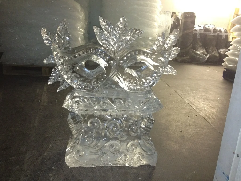 MASK ICE VODKA LUGE