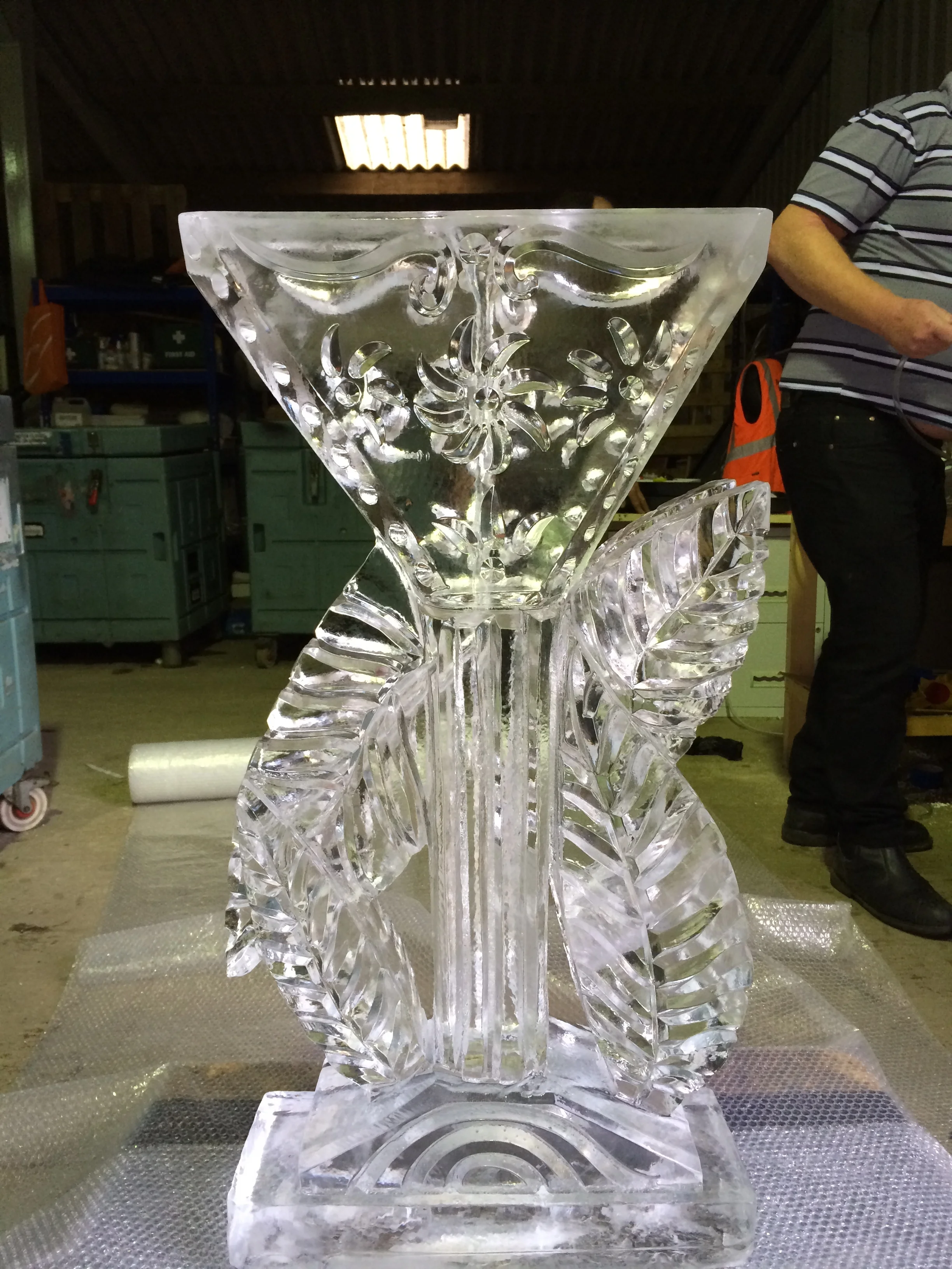 MARTINI GLASS ICE VODKA LUGE