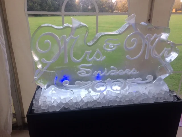 Mr & Mrs Wedding Ice Sculpture