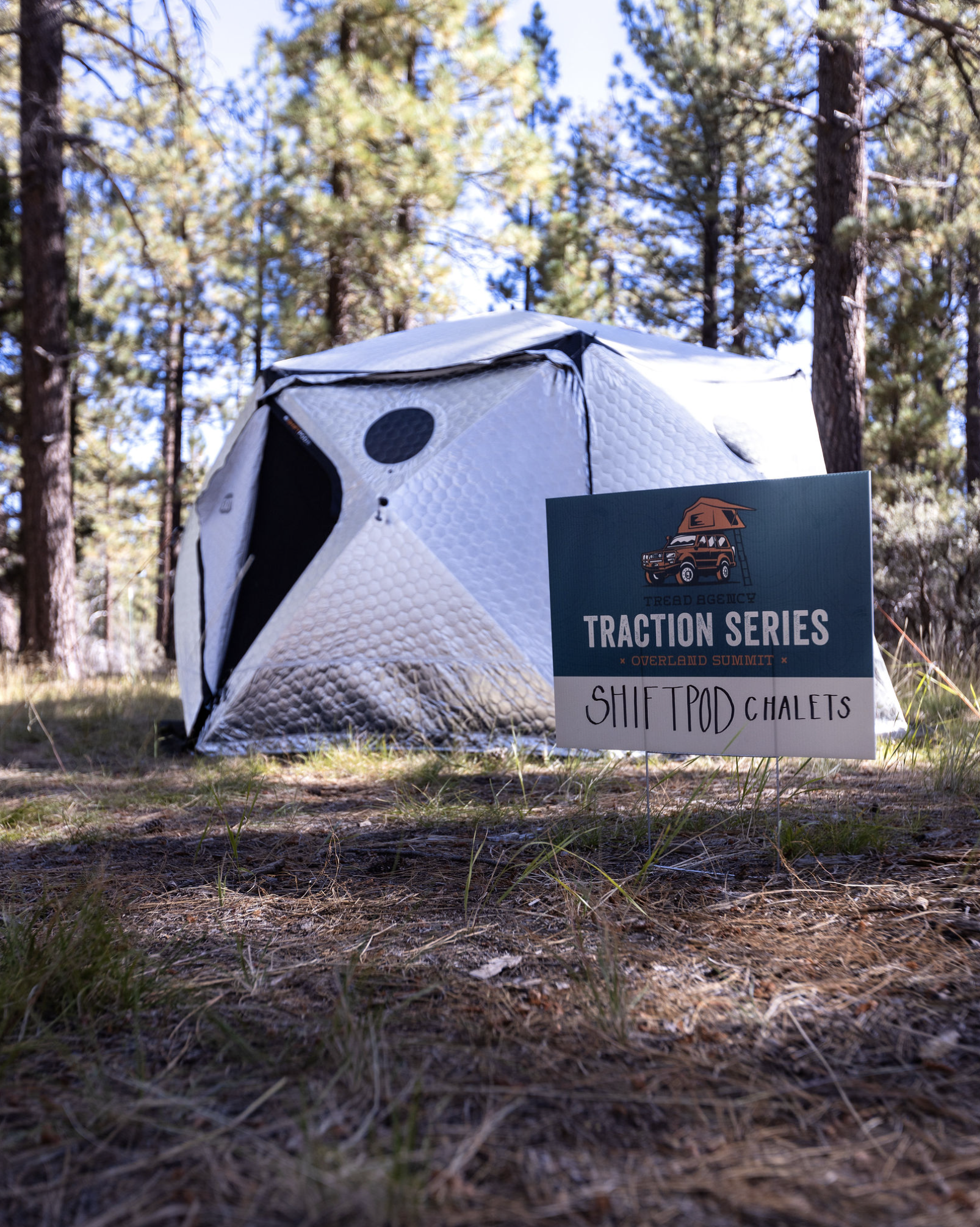 Overland_YardSign.png