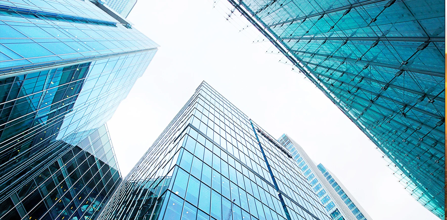 OUR DIFFERENTIATION No fees. Low leverage. Long tenure. Material principal investment.