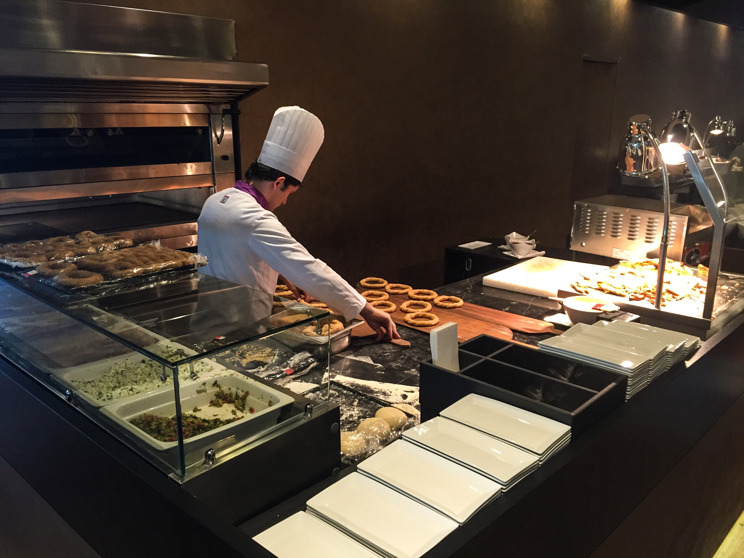 A Chef preparing Turkish delight