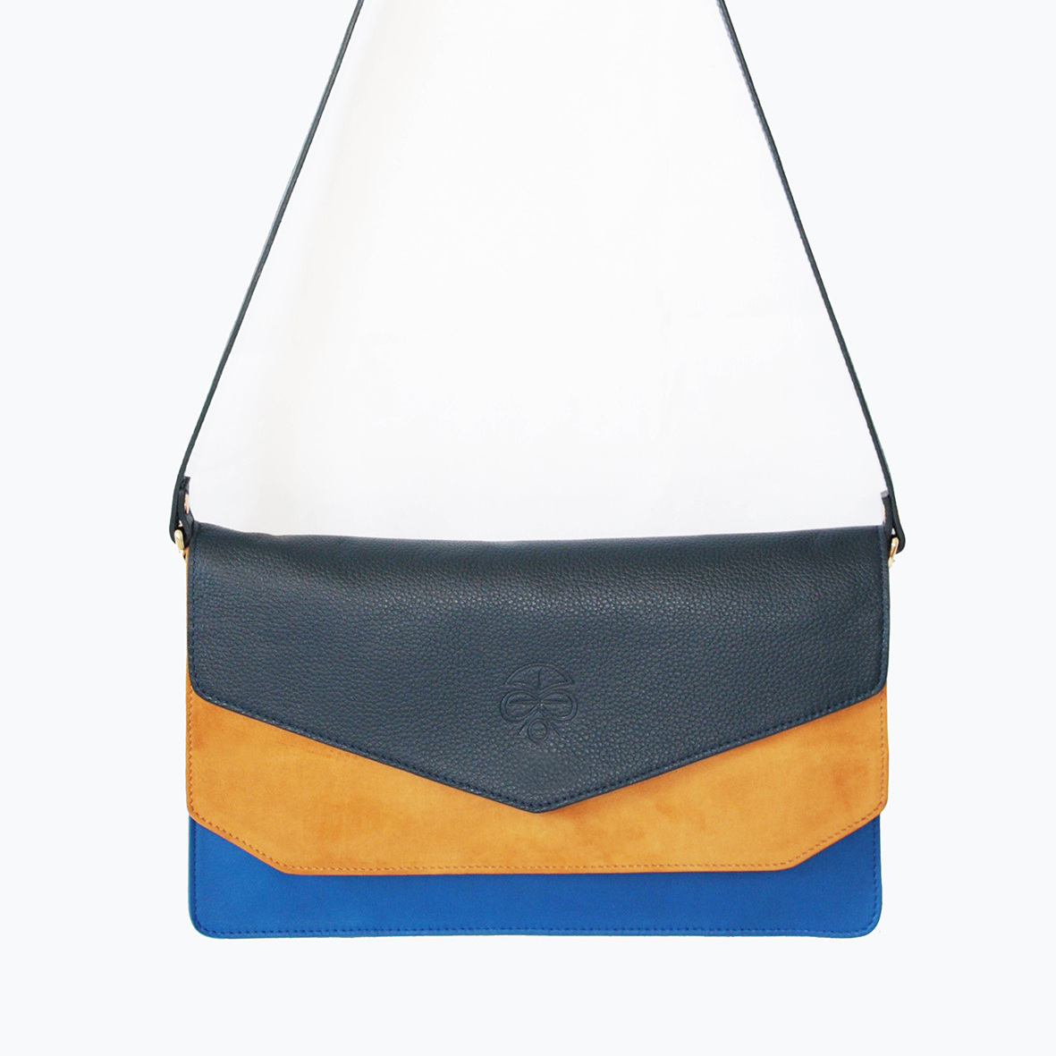 Compartment-bag-darkblue-cognac-majorelleblue-goat-leather-africanwax-lining-front-view.jpg
