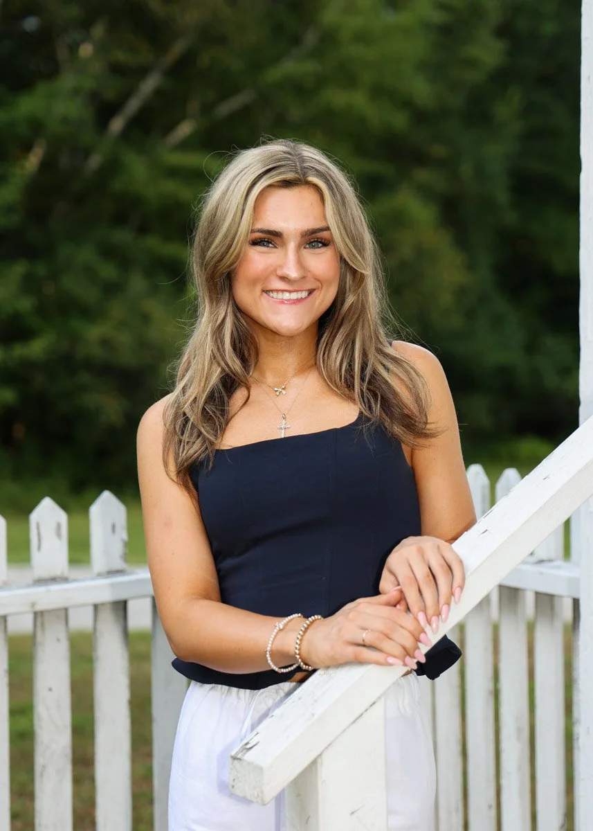 Senior Portrait-206.jpg