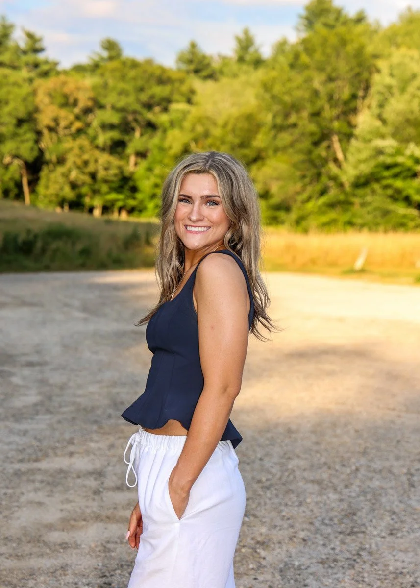 Senior Portrait-233.jpg