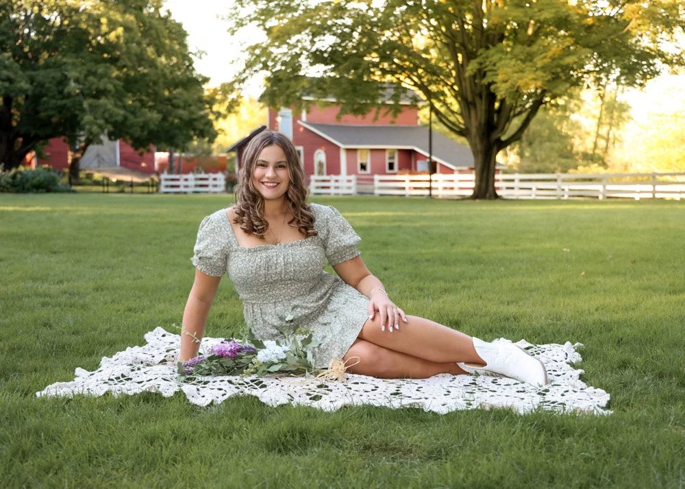 Senior Portrait--2.jpg